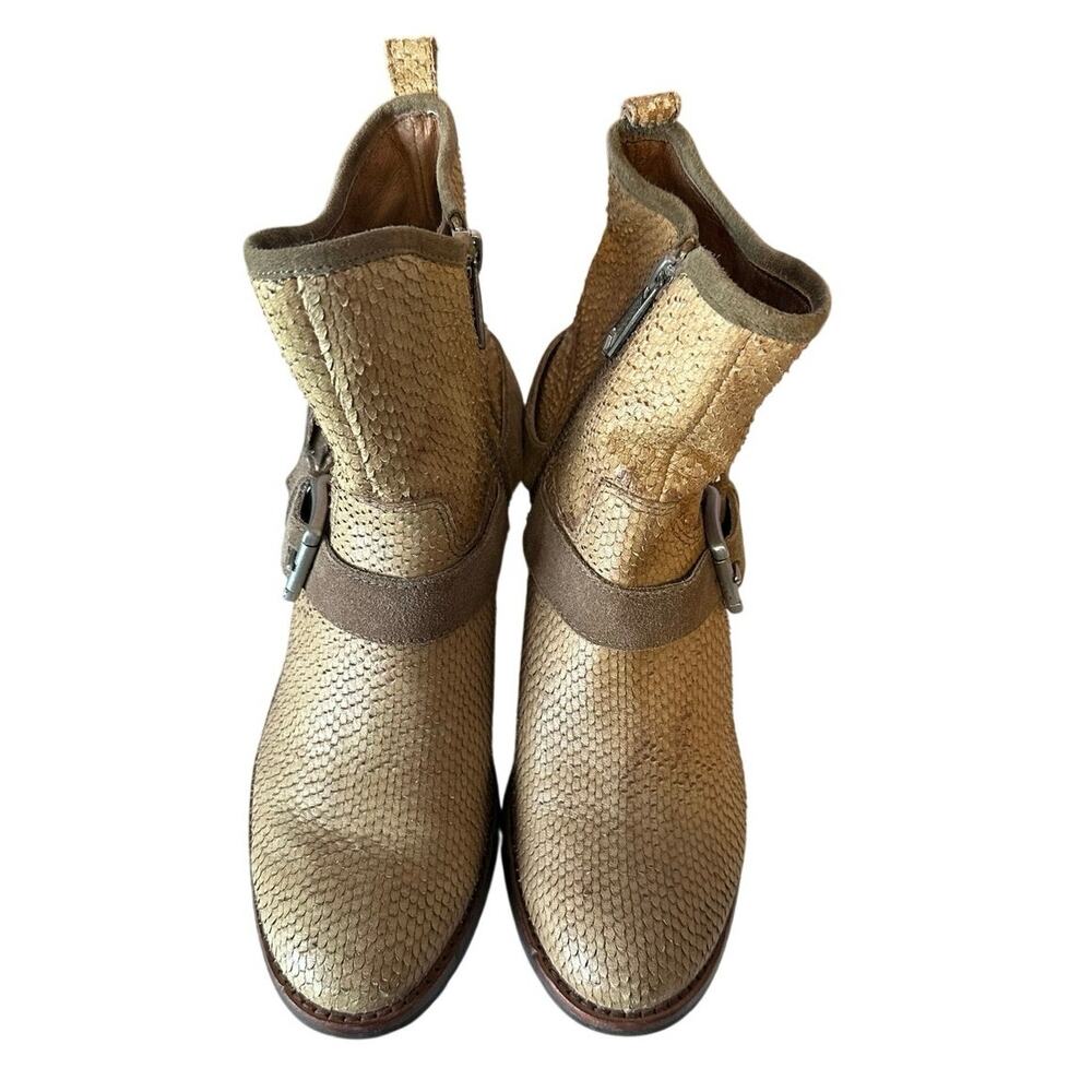 Donald J. Pliner Women’s Wade Snake‎ Print Leather Buckle Riding Booties Size 7